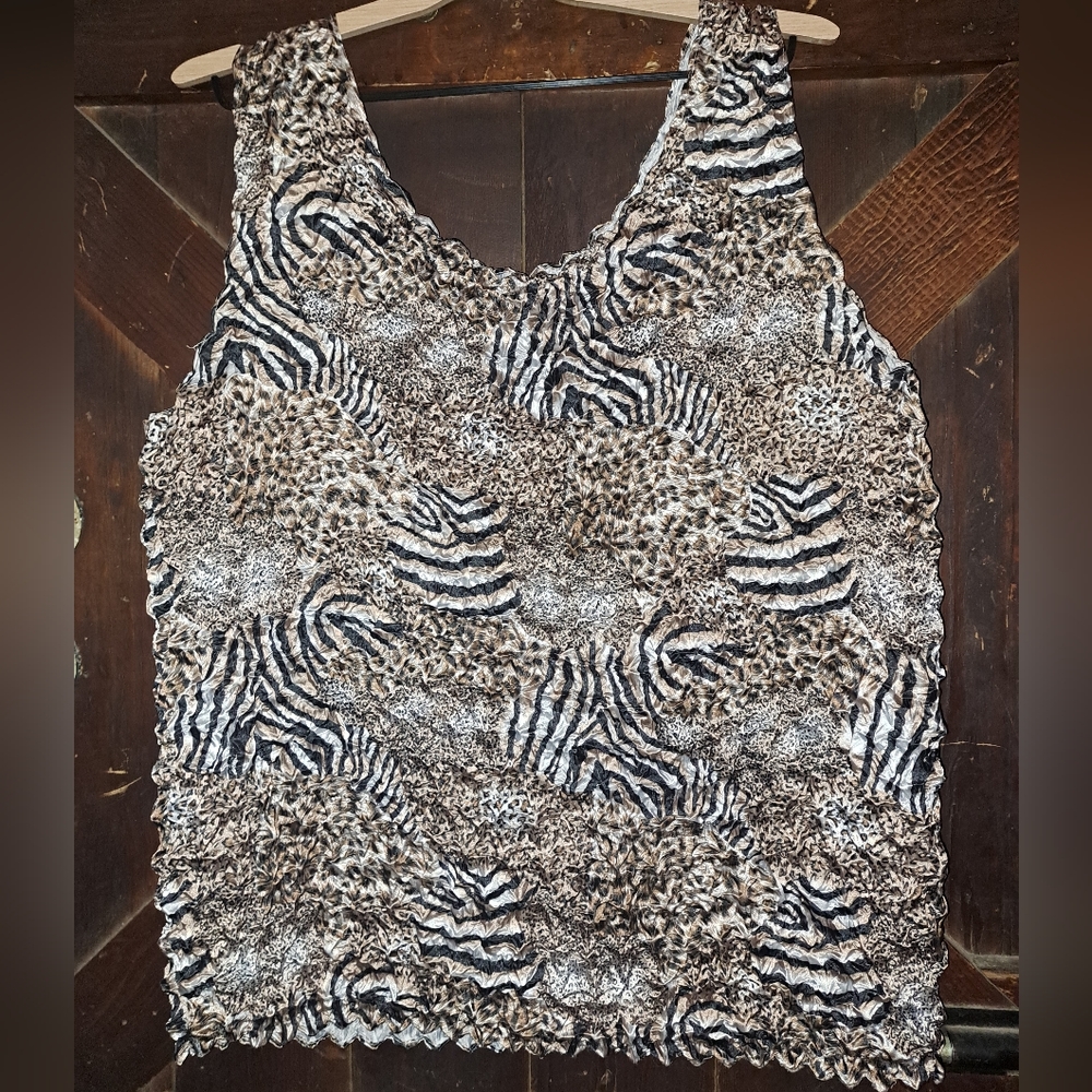 🙂3/15 Woman's tank top adjustable🐅